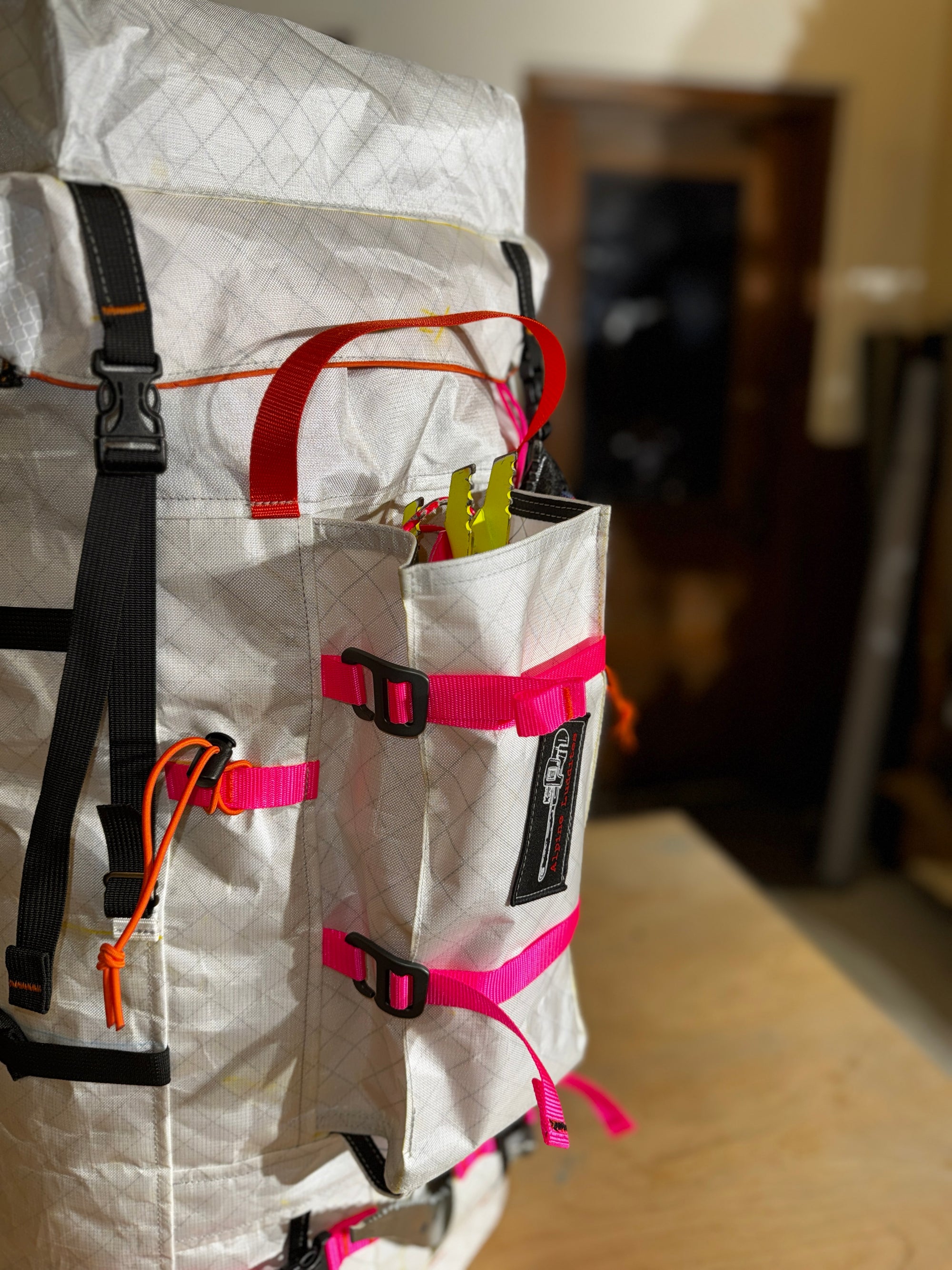 Alpine Machine 30- 50 Liter Pack