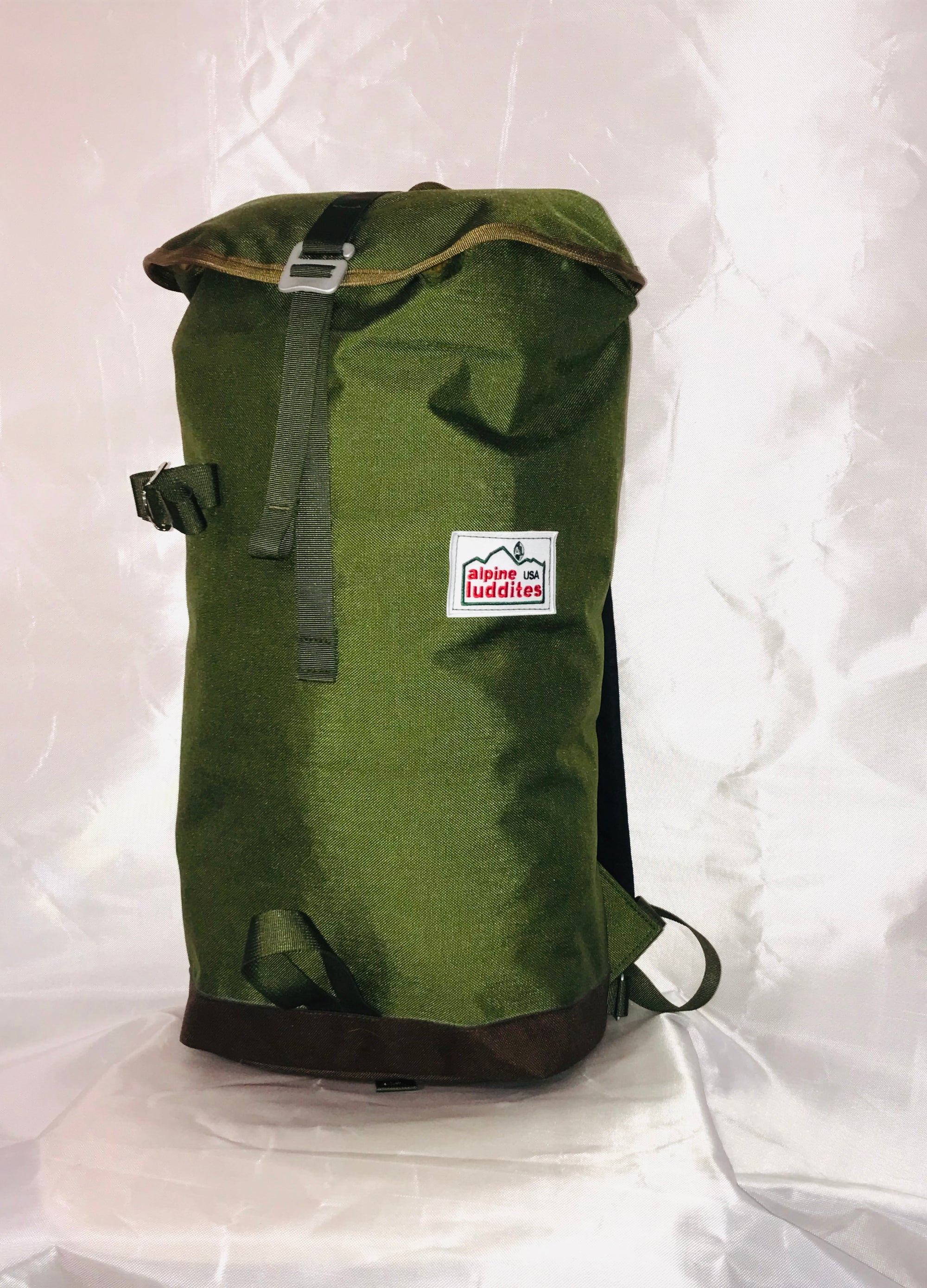 Pinnacle Rucksack - Alpine Luddites